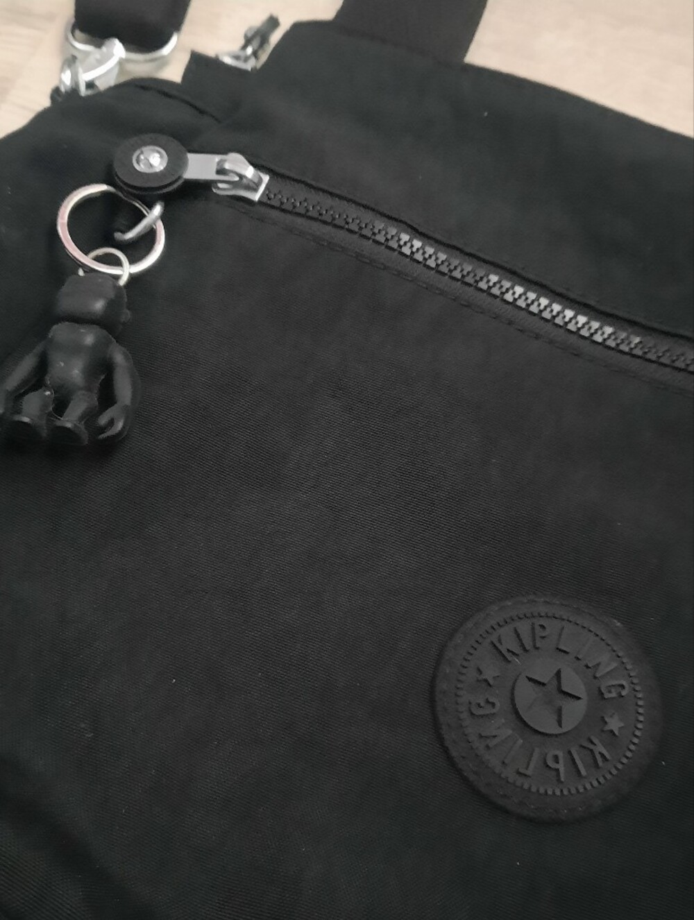 Kipling Black Purse - Picture 3 of 7